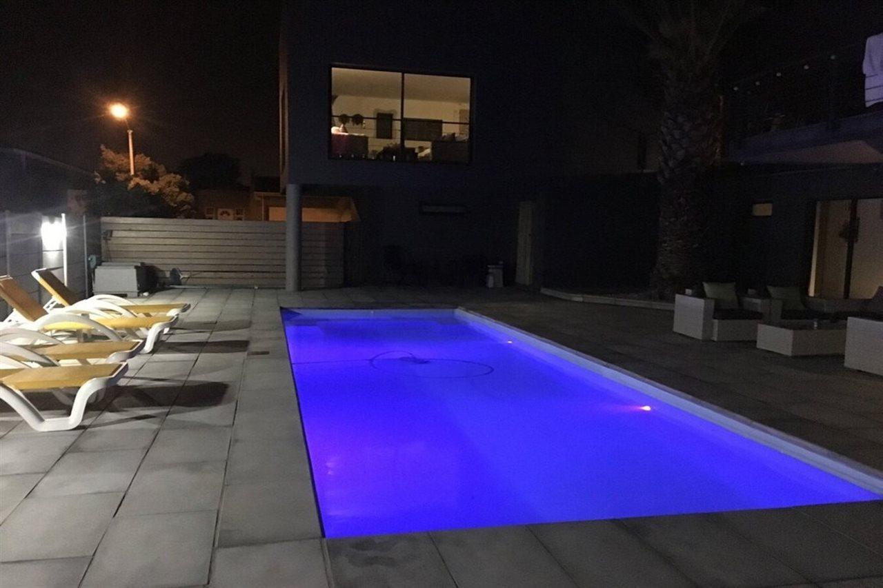 Capetown 4U Guesthouse โบลแบร์กสตรานด์ ภายนอก รูปภาพ