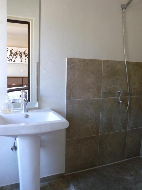 Capetown 4U Guesthouse โบลแบร์กสตรานด์ ภายนอก รูปภาพ
